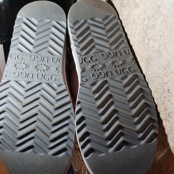 Uggs classic short baby pink  size 7 - Picture 10 of 12